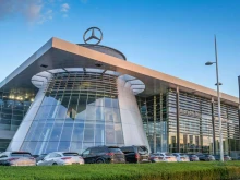 Mercedes-Benz продава всички свои автокъщи в Германия