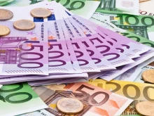 България може да приеме еврото още от следващата година, но трябва да се овладее инфлацията