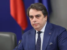 Асен Василев категоричен: Нямаме намерение да вдигаме данъците