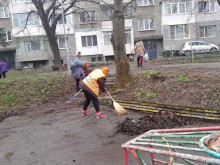 Масирана акция по почистване се провежда в столичния район "Изгрев"