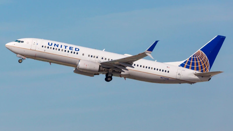 Част от фюзелажа на Boeing 737 падна на по време на полет