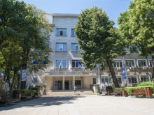 МУ-Варна отбеляза 40-годишнината на специалност "Инспектор по обществено здраве" в Медицински колеж със семинар