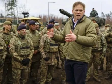 Великобритания съветвала Украйна "да защити Изтока и да се съсредоточи върху ударите по Крим"