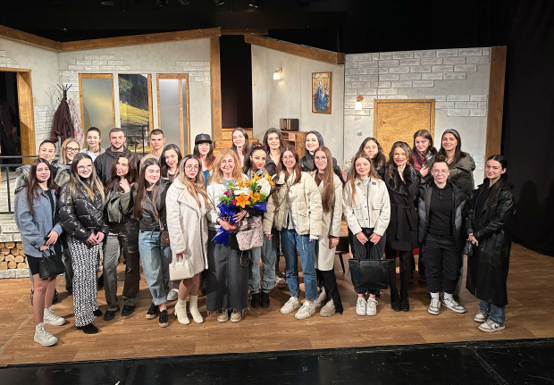 TD Ученици от Френската езикова гимназия Антоан дьо Сент Екзюпери в Пловдив поканиха