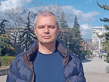 Костадинов от Варна: Борисов поглъща ПП-ДБ като боа
