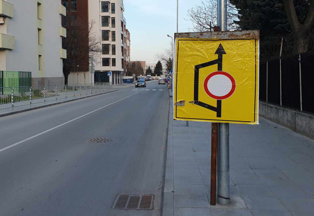 </TD
>Пловдивчани се оказаха в капан на поставени знаци без каквото