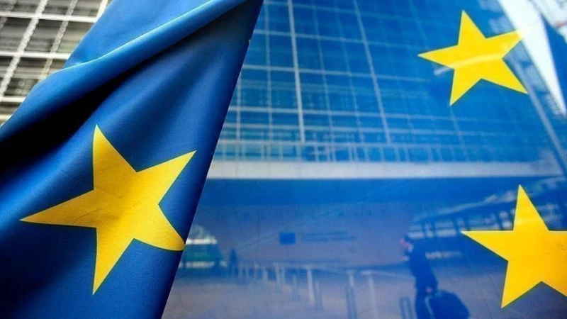 Bloomberg: ЕС може да започне да прехвърля приходи от руски активи в Украйна през юли
