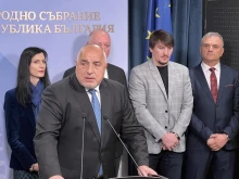 Борисов: Каква равнопоставеност има, когато зад тях застанаха 11 министри от 19?