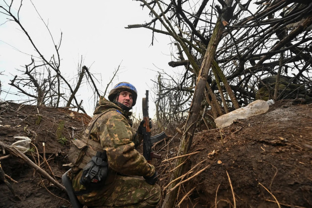 象徴性か戦略か – ウクライナ軍は前線での小さな成果さえも維持するのに苦労している