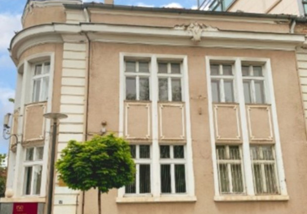 Още една сграда в София ще върне характерния си образ