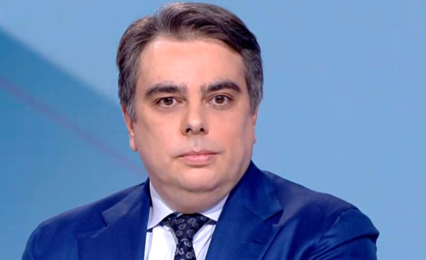 Василев: На кандидата за премиер Габриел не се извинявам, но на жената - да