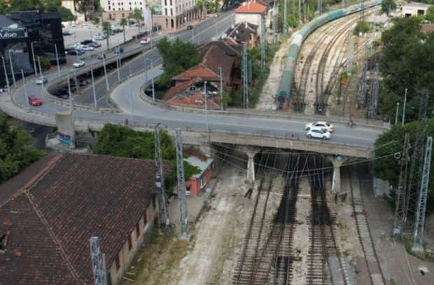 </TD
>Ремонтите по пътната инфраструктура в пловдивския район Южен се форсират,
