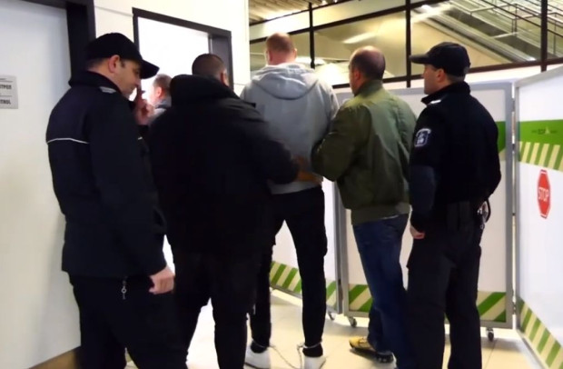 От МВР публикуваха видеокадри от пристигането на Рангел Бизюрев в