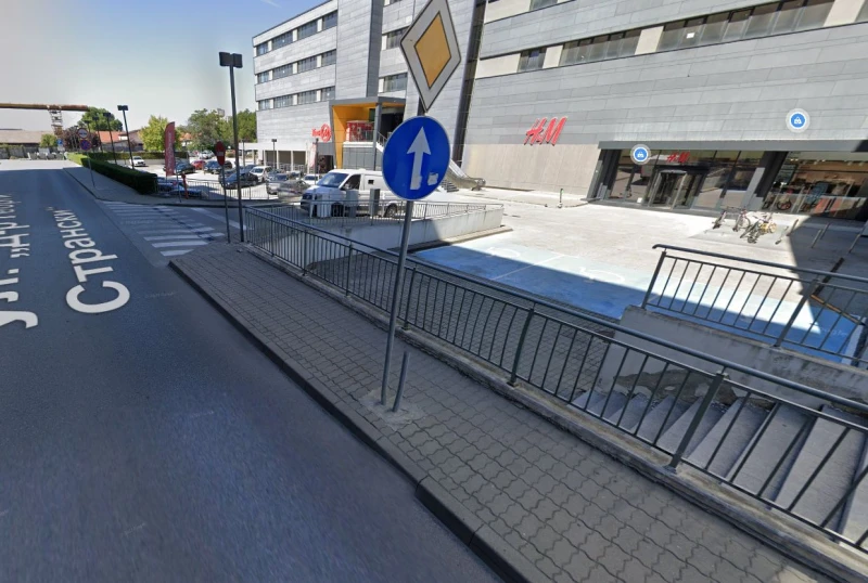 Пуснаха движението през паркинга на мол Plovdiv Plaza