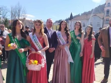 Стотици отбелязаха празника "Кюстендилска пролет"