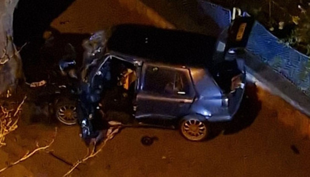 TD Лек автомобил катастрофира в Русе миналата вечер  Колата с марка Голф 3 се е