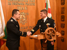 Родните ВМС обсъдиха двустранното сътрудничество с Румъния. Засегнаха темата с мините в Черно море