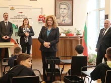 Илияна Йотова посети Българското неделно училище "Йордан Йовков" в Букурещ