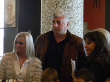 Букет за кмета на "Западен" по случай 3 г. от стъпването му в длъжност