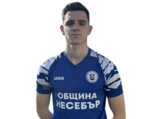 Дубълът на Локо поведе срещу Несебър, но допусна обрат! "Канарче" носи успеха на "делфините"