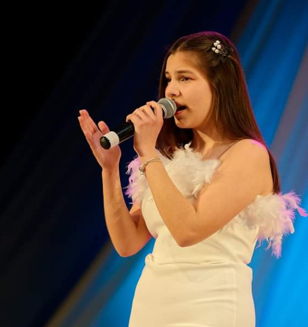 TD 14 годишната пловдивска певица Виктория Илиева ще вземе участие във финала