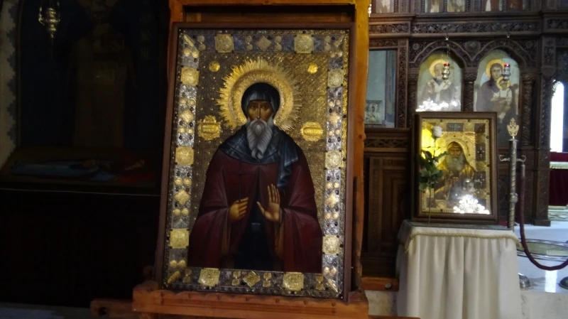 Видинският митрополитски храм посреща Благовещение с нова икона на Св. Ромил Бдински