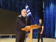 Морско училище във Варна поздрави гръцките студенти за националния празник на страната им