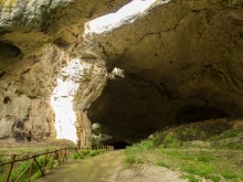 Кметът на Ловеч с предложение за търговия около Деветашката пещера