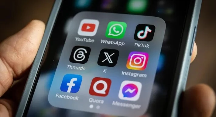 Щатът Флорида забрани на непълнолетните да използват социални медии