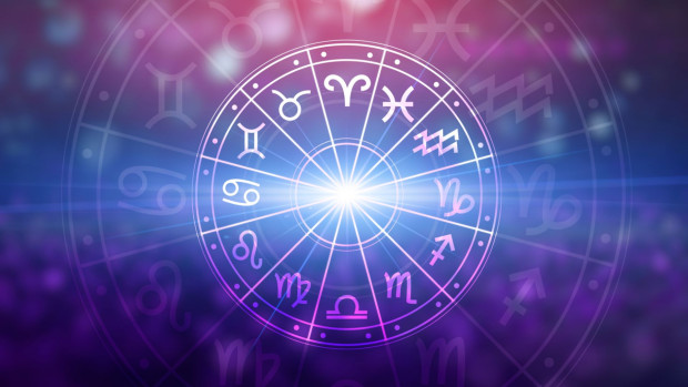 Астрологията ни дава представа за това кои сме ние кои