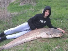 17-годишен улови в Марица звяр, по-голям от него