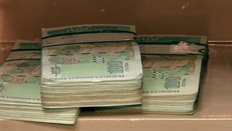 Искат спешни мерки срещу фирмите за бързи кредити