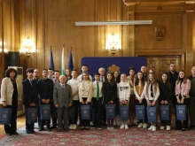 Отличените ученици в конкурса за 110-ата годишнина от Балканските войни бяха наградени в Министерството на отбраната