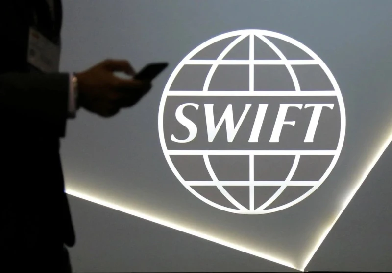 SWIFT готви глобална платформа за алтернативи на биткойна