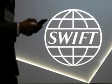 SWIFT готви глобална платформа за алтернативи на биткойна