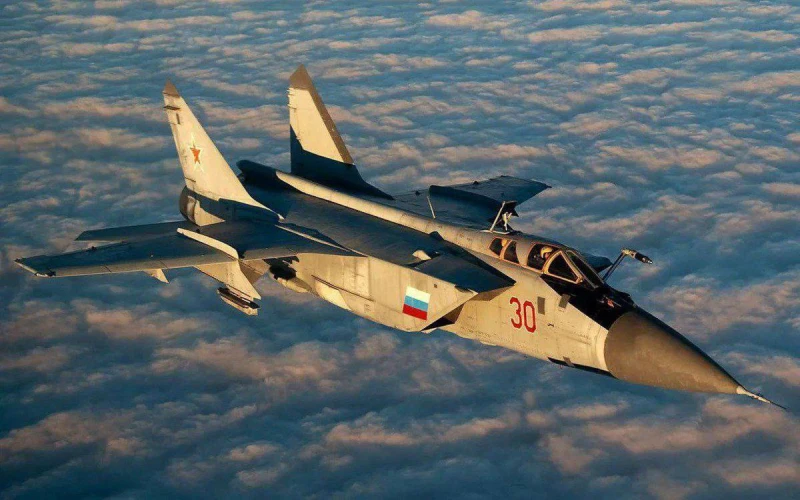 Руски МиГ-31 е предотвратил пресичане на границата от американски стратегически бомбардировачи над Баренцово море