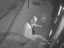 Мъж изпочупи и ограби няколко вендинг машини в Пловдив