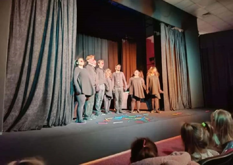 1 500 деца от Кюстендил се потапят в магията на кукления театър