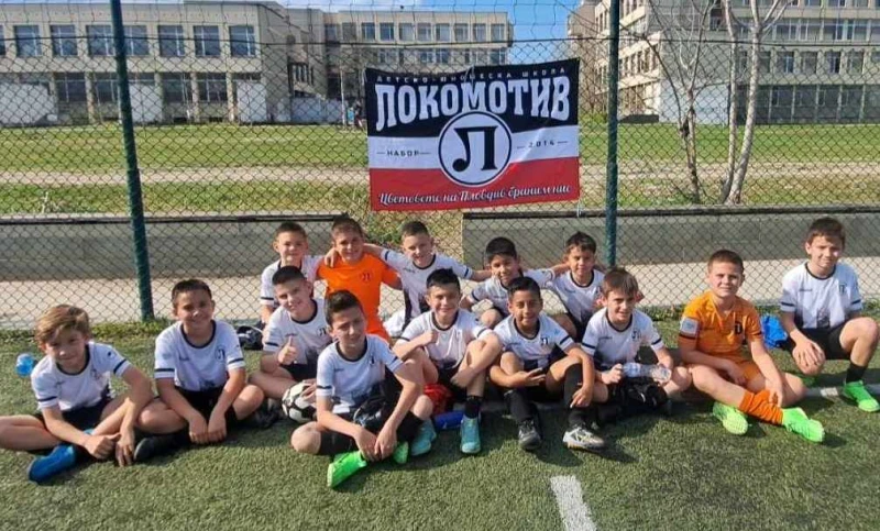 Малките локомотивци с много победи в трудни сблъсъци