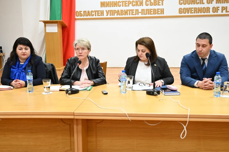 Зам.-министър Налбантова в Плевен: Настаняването на деца в институции трябва да бъде прекратено
