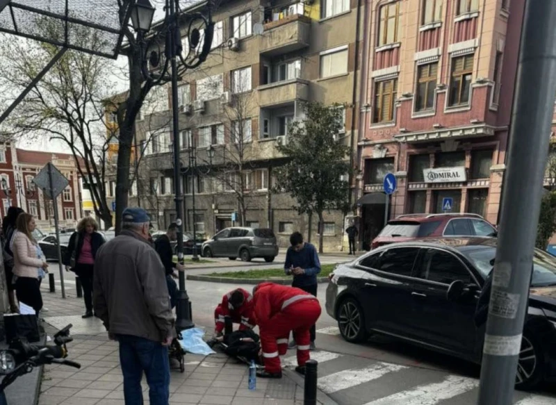 Блъснаха дете с тротинетка на пешеходна пътека в Русе