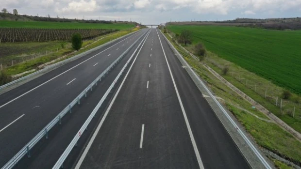 Областният управител на Бургас осигури терен до магистралата нова база на "Автомагистрали" ЕАД
