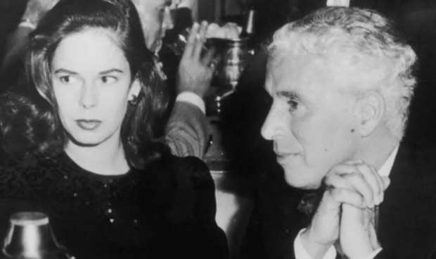 Уна О Нийл е последната съпруга на именития режисьор и актьор Чарли Чаплин   Тя се
