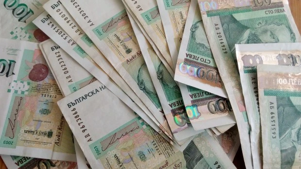 Някой изгуби много пари в Бургас и не си ги търси