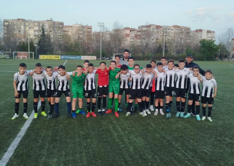 Децата на Локо с успех над Ботев