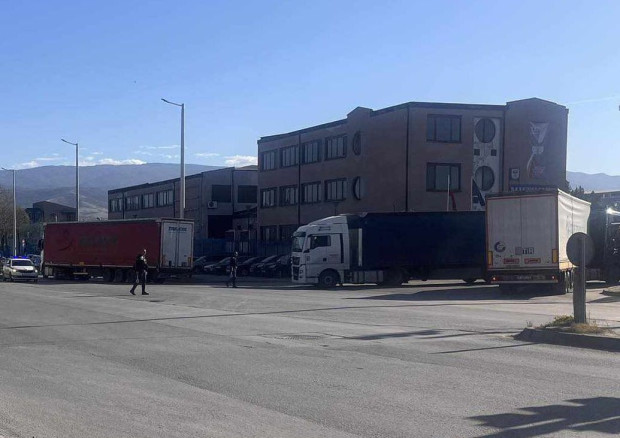 TD За тотален транспортен хаос около митницата в Пловдив научи Plovdiv24 bg