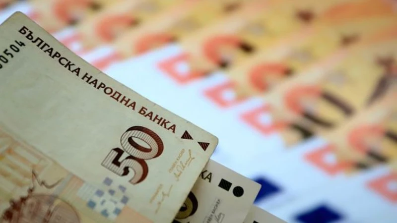1 януари вече не е дата за еврозоната. Никой не е влязъл в нея с минимална заплата под 500 евро