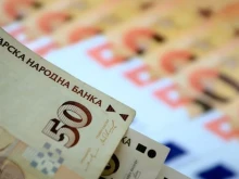 1 януари вече не е дата за еврозоната. Никой не е влязъл в нея с минимална заплата под 500 евро