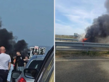 Огромно задръстване на пътя Бургас - Слънчев бряг, автомобил е пламнал