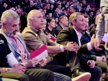 Христо Стоичков подкрепя Пулеви край ринга в "Арена София"